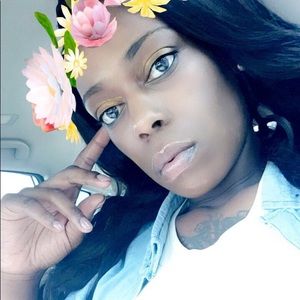 Meet your Posher, Tacarra